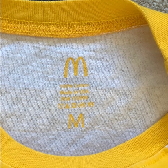 Vintage McDonald's shirt! - Picture 2 of 6